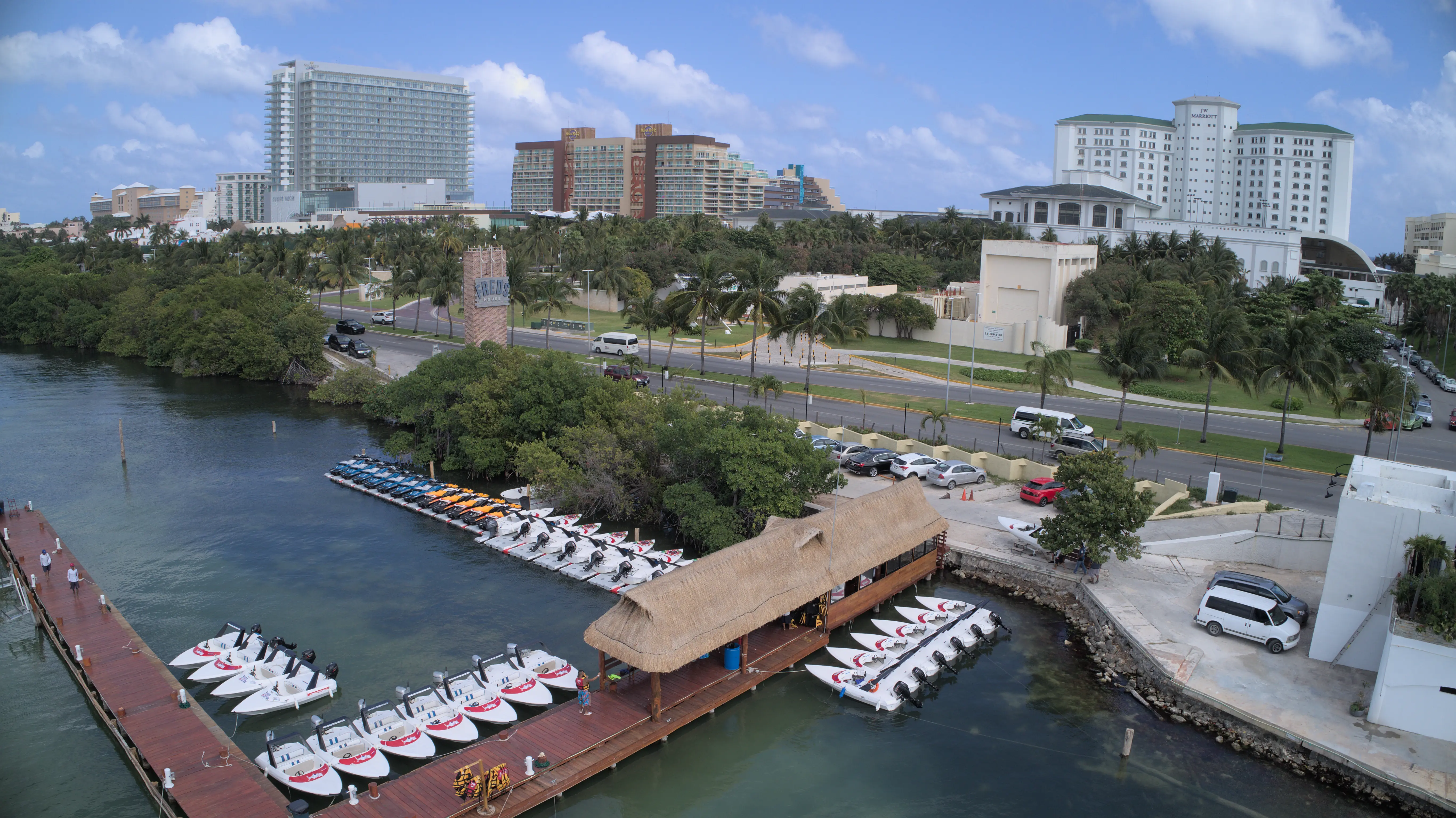 Marina Jungle Tour Adventure in the hotel zone of Cancun