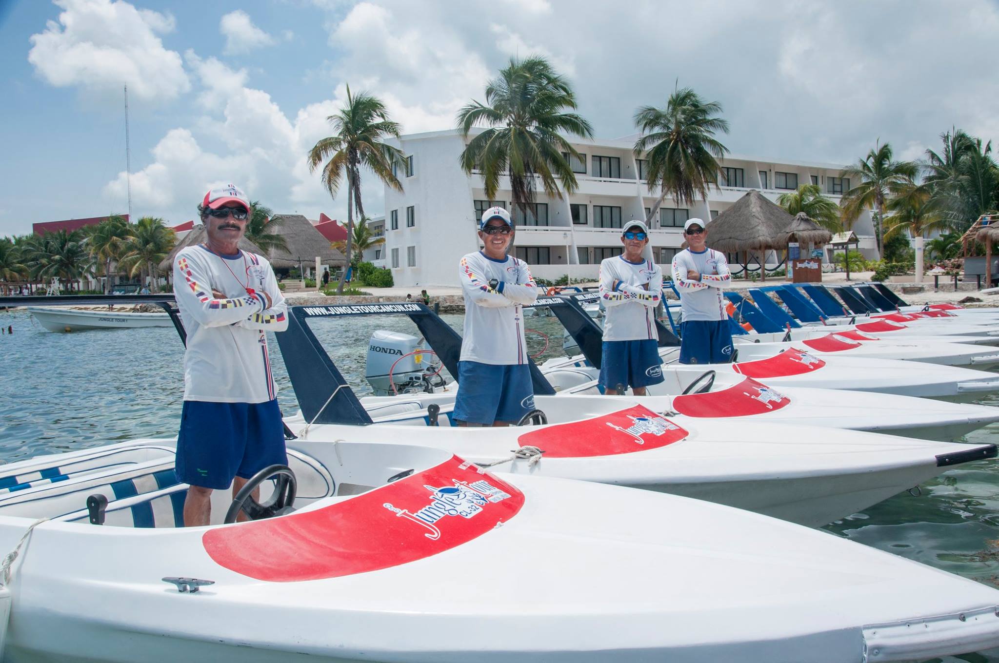 Tour guides aboard speedboats ready to start the jungle tour